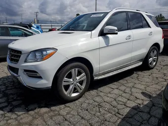 2015 Mercedes-Benz M-Class 4JGDA5JBXFA561672