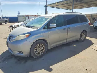 2016 Toyota Sienna 5TDYK3DC8GS707633 Lot 47243346