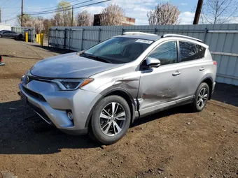 2018 Toyota RAV4 JTMRFREV0JD245423 Lot 49770676