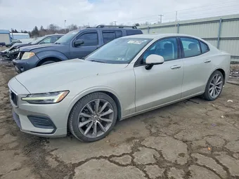 2020 Volvo S60 7JR102FK8LG041045