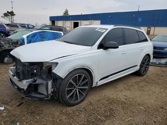 2020 Audi SQ7 WA1VWAF76LD012871