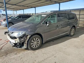 2017 Chrysler Pacifica 2C4RC1BG6HR613157 Lot 47931426