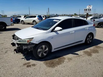 2017 Hyundai Ioniq KMHC75LC3HU028113