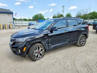 2023 Kia Seltos KNDETCA29P7420257