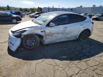 2025 Tesla Model Y 7SAYGDEE5SF282508 Lot 41651266