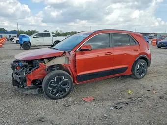 2023 Kia Niro KNDCR3L13P5033340