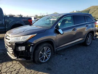 2019 Toyota Highlander 5TDKZRFH9KS307134 Lot 77376845