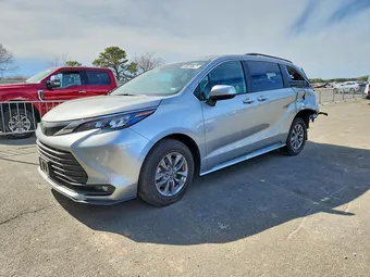 2025 Toyota Sienna 5TDYRKEC9SS233656 Lot 51442796