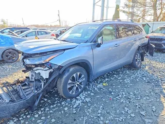 2022 Toyota Highlander 5TDHZRBH3NS233195 Lot 46272166