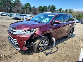 2018 Toyota Highlander 5TDJZRFH3JS888236 Lot 50218106