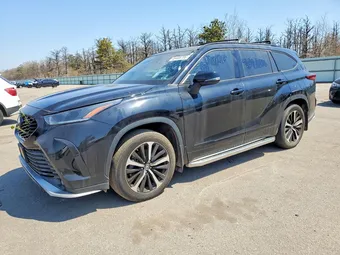 2022 Toyota Highlander 5TDLZRBH1NS242407 Lot 49406706