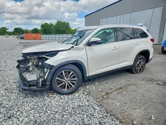 2019 Toyota Highlander 5TDKZRFH3KS561213 Lot 48745146