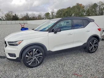 2019 Volvo XC40 YV4162UM7K2068554