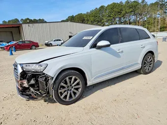 2019 Audi Q7 WA1LAAF79KD001786