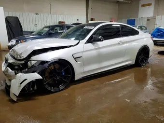 2016 BMW M4 WBS3R9C53GK335596