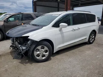 2017 Chrysler Pacifica 2C4RC1EG3HR684196 Lot 49960706