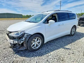 2019 Chrysler Pacifica 2C4RC1FG6KR653143 Lot 50770656