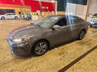2023 Kia Forte 3KPF24AD8PE595002 Lot 79893315