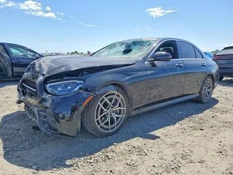 2021 Mercedes-Benz E-Class W1KZF8DB8MA874120