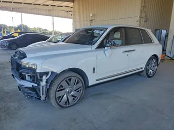 2025 Rolls-Royce Cullinan SLA13HA08SU230395