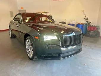 2017 Rolls-Royce Dawn SCA666D51HU107216