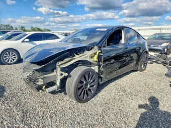 2024 Tesla Model Y 7SAYGDEF5RA282217 Lot 41951766