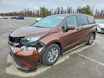 2022 Toyota Sienna 5TDJRKECXNS084034 Lot 48245966