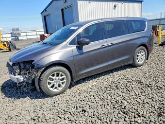 2020 Chrysler Voyager 2C4RC1CG4LR102182
