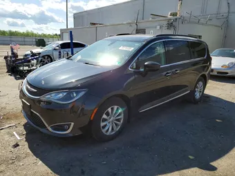 2017 Chrysler Pacifica 2C4RC1BG3HR532780 Lot 49935336