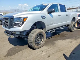 2017 Nissan Titan 1N6BA1F30HN562716
