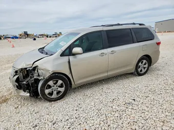 2016 Toyota Sienna 5TDKK3DC5GS752597 Lot 49143366