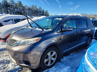 2017 Toyota Sienna 5TDKZ3DC6HS797691 Lot 99258405