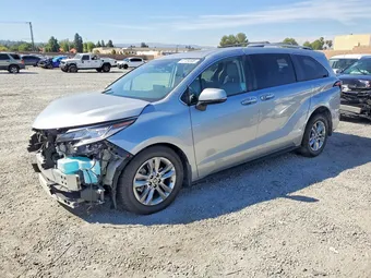 2022 Toyota Sienna 5TDZRKEC4NS093783 Lot 47134506