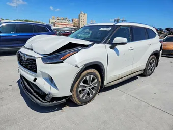 2021 Toyota Highlander 5TDGZRAH7MS531020 Lot 49552856