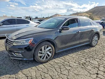2018 Volkswagen Passat 1VWBA7A38JC002356