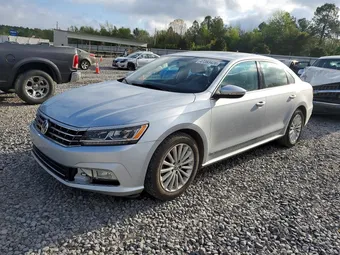 2017 Volkswagen Passat 1VWBT7A3XHC038277