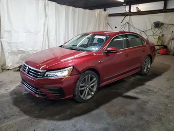 2017 Volkswagen Passat 1VWDT7A32HC008392