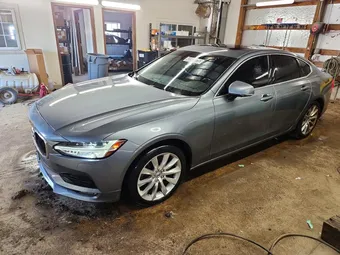 2017 Volvo S90 YV1A22MK8H1013729