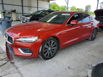 2019 Volvo S60 7JRA22TL1KG014565