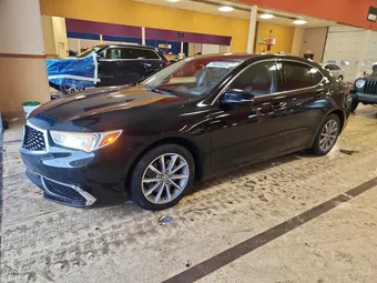2018 Acura TLX 19UUB1F31JA008043