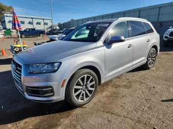2019 Audi Q7 WA1LAAF78KD013508
