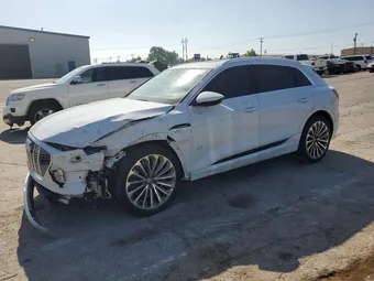 2019 Audi e-tron WA1VAAGEXKB022146