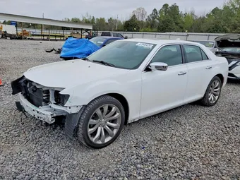 2018 Chrysler 300 2C3CCAEG3JH301640
