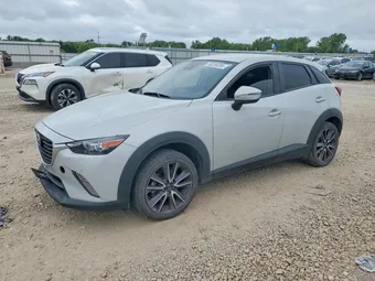 2018 Mazda CX-3 JM1DKFC73J1304149