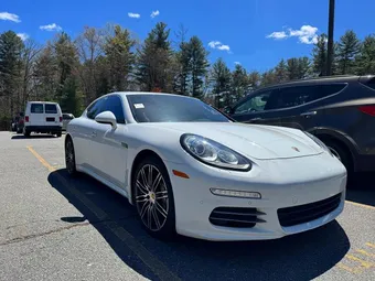 2015 Porsche Panamera WP0AB2A72FL051335