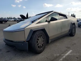 2024 Tesla Cybertruck 7G2CEHEE0RA016743