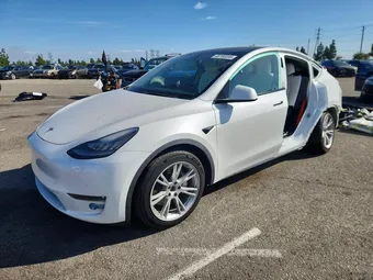 2021 Tesla Model Y 5YJYGAEE6MF195389 Lot 46760206