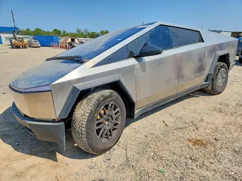2025 Tesla Cybertruck 7G2CEHED6SA070996