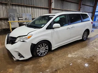 2019 Toyota Sienna 5TDYZ3DC6KS985578 Lot 52012876