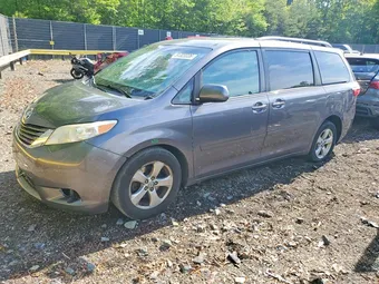 2017 Toyota Sienna 5TDKZ3DC9HS851310 Lot 51323336
